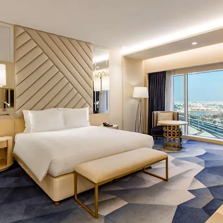 The Diplomat Radisson Blu Hotel Residence & Spa Manama Exterior photo