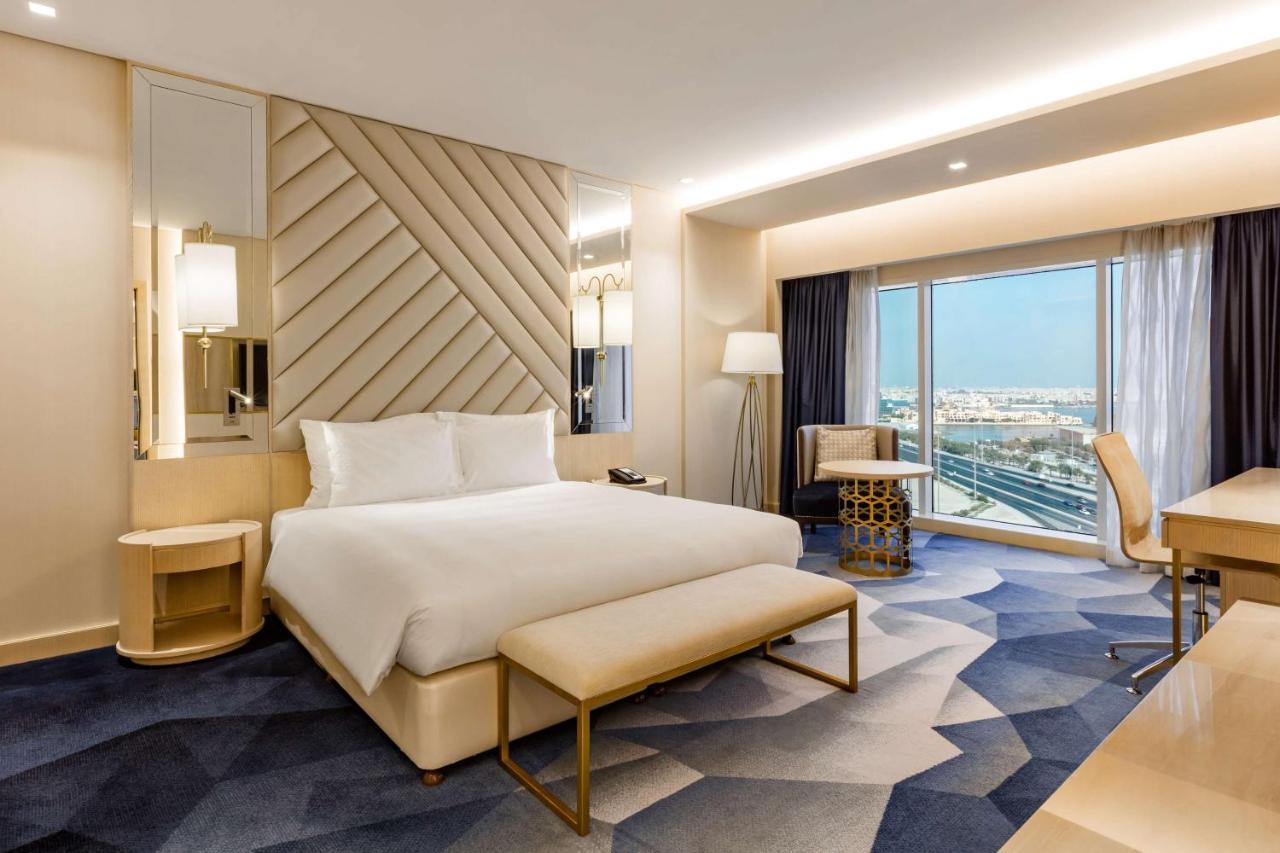 The Diplomat Radisson Blu & Aparthotel