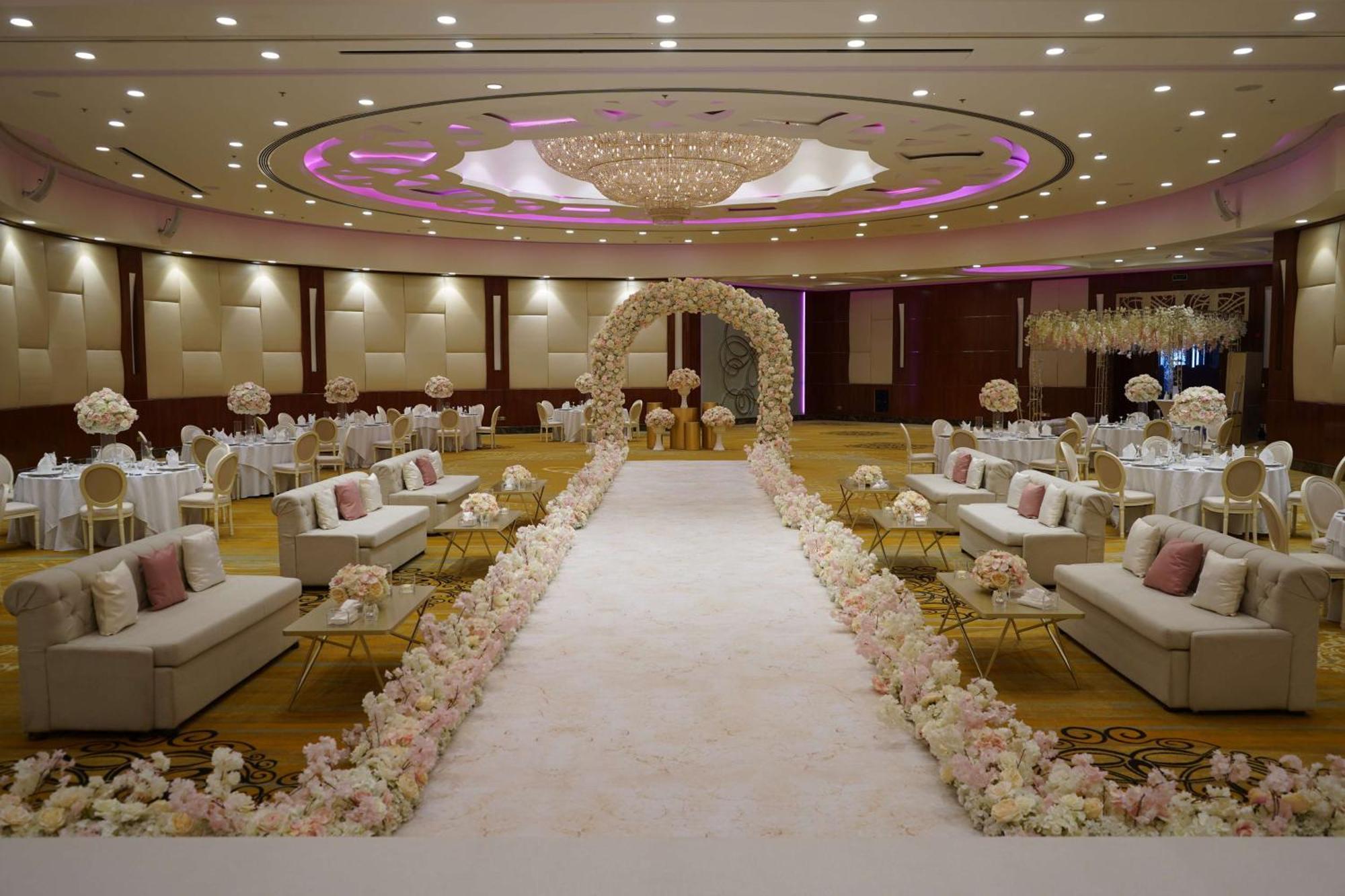 The Diplomat Radisson Blu &