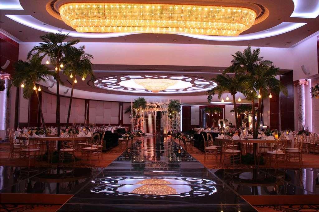 The Diplomat Radisson Blu &