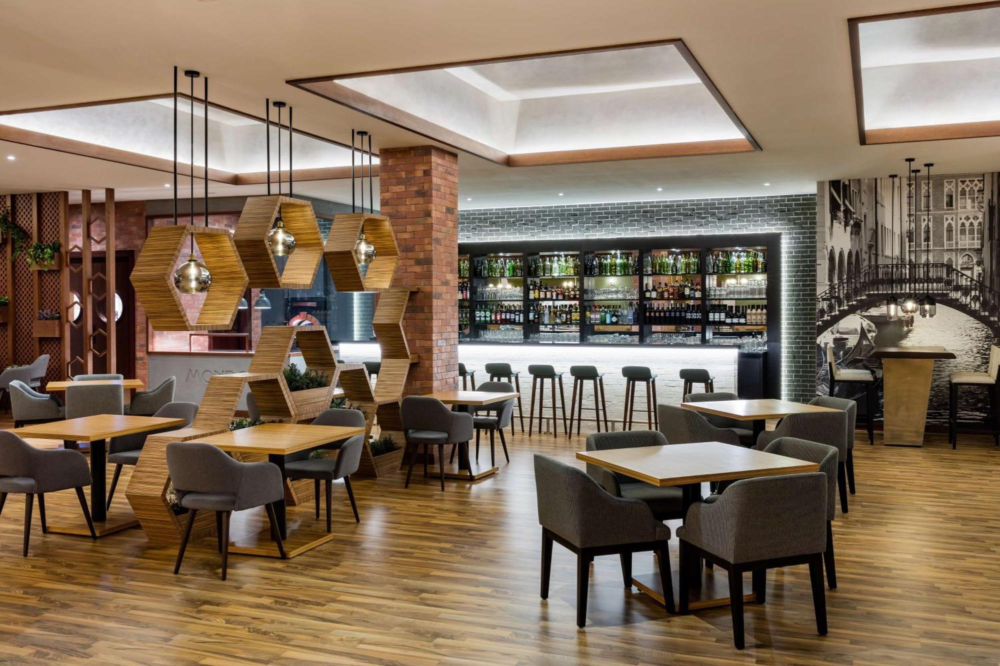 The Diplomat Radisson Blu & 5* Manama