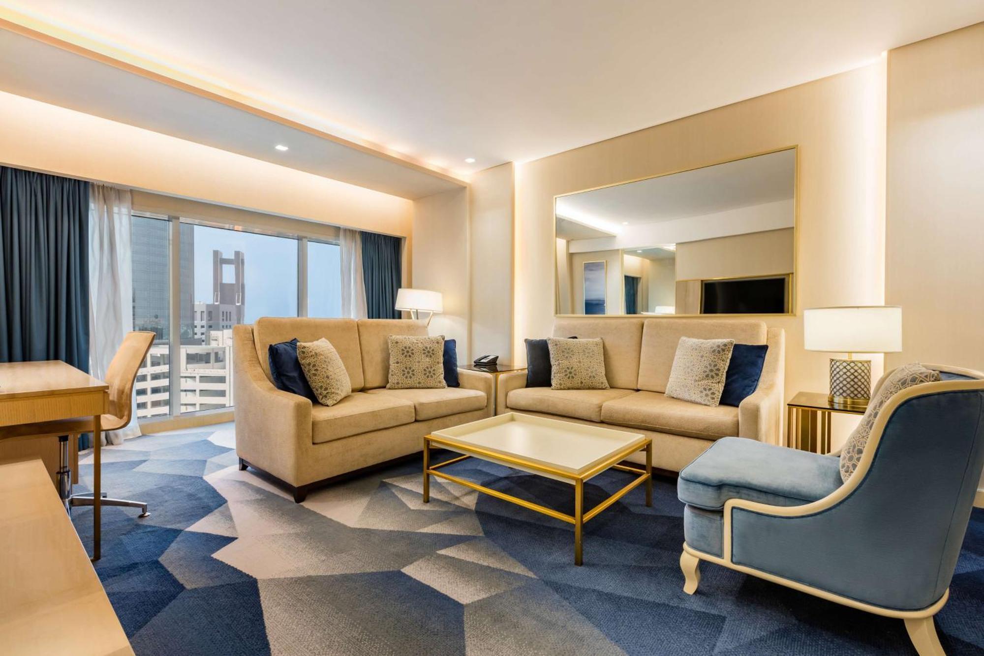 The Diplomat Radisson Blu &